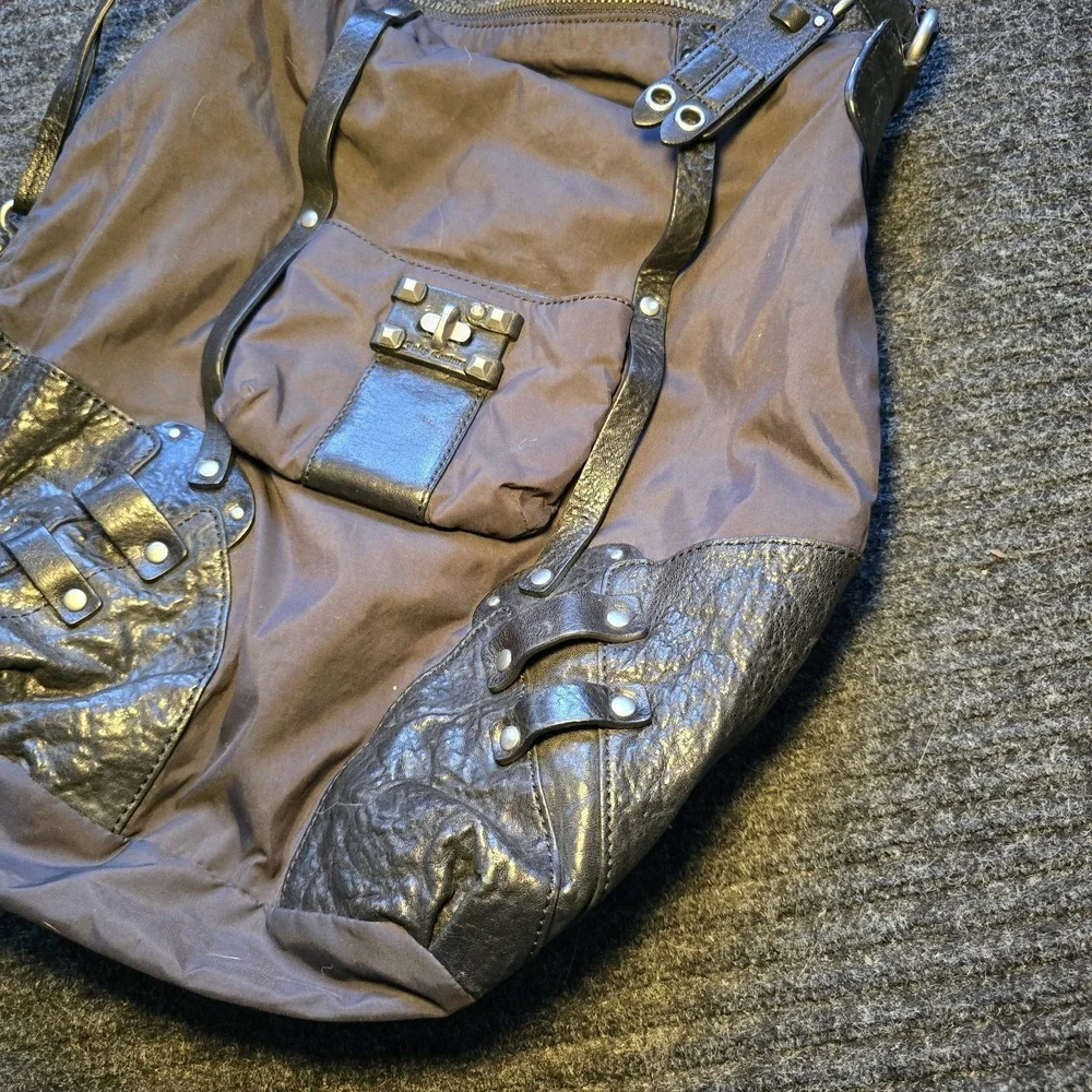 Rare Vtg JUICY Courture Studded Leather Grunge Goth Shoulder Tassel Y2k Turnlock - Picture 4 of 14